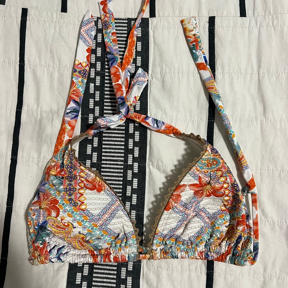 Luli Fama Bikini top size large